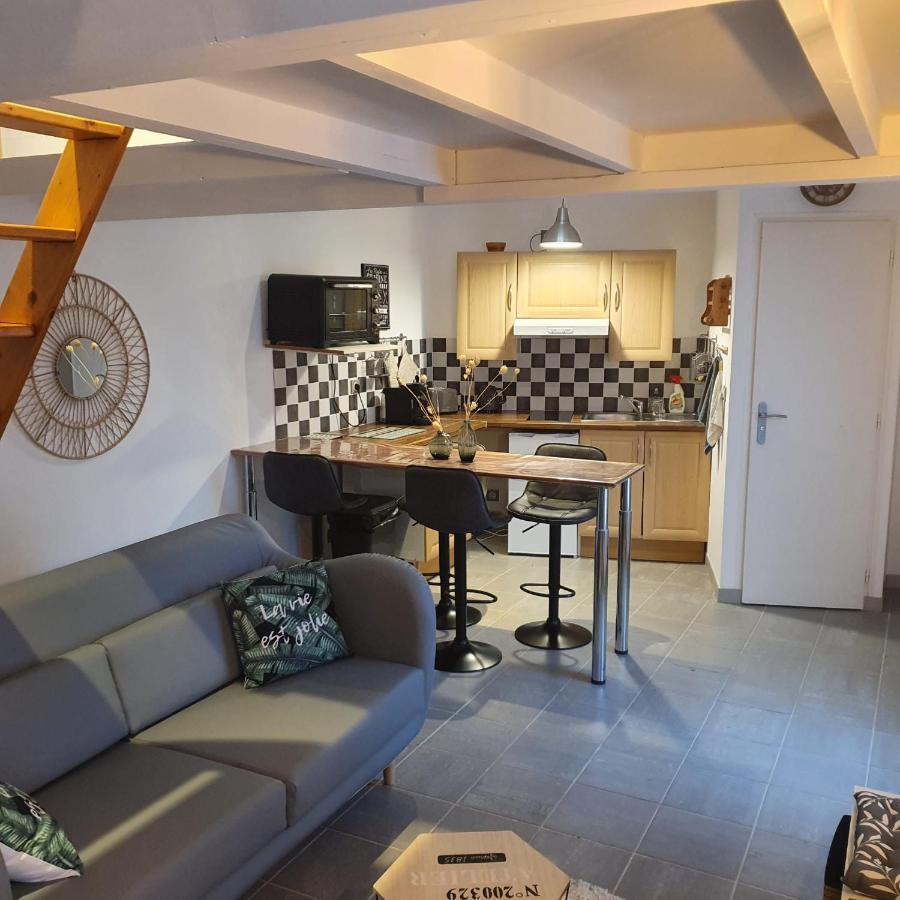 Appartamento Petite Maison Mitoyenne Avec Terrasse Saint-Julien-de-Concelles Esterno foto