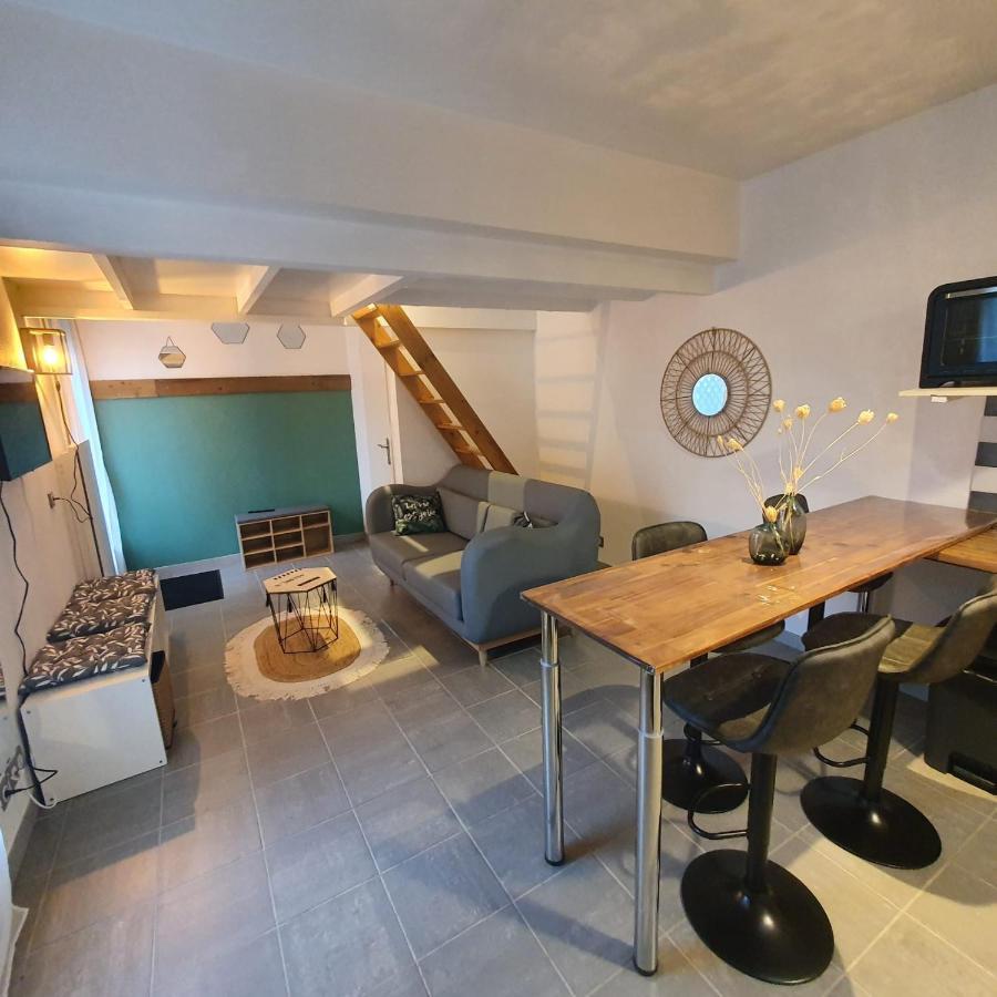 Appartamento Petite Maison Mitoyenne Avec Terrasse Saint-Julien-de-Concelles Esterno foto